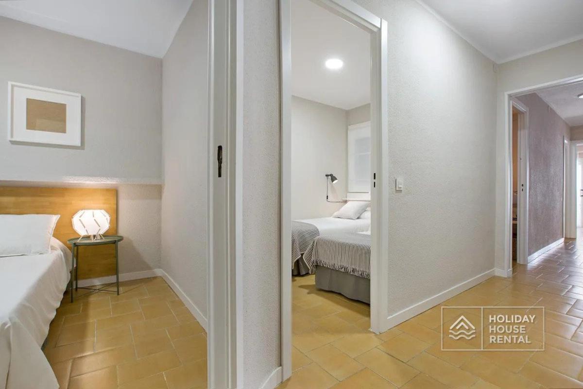 Cosy 3-Bedroom Apartment For 6-8 People Just 50M From The Beach Salou Ngoại thất bức ảnh